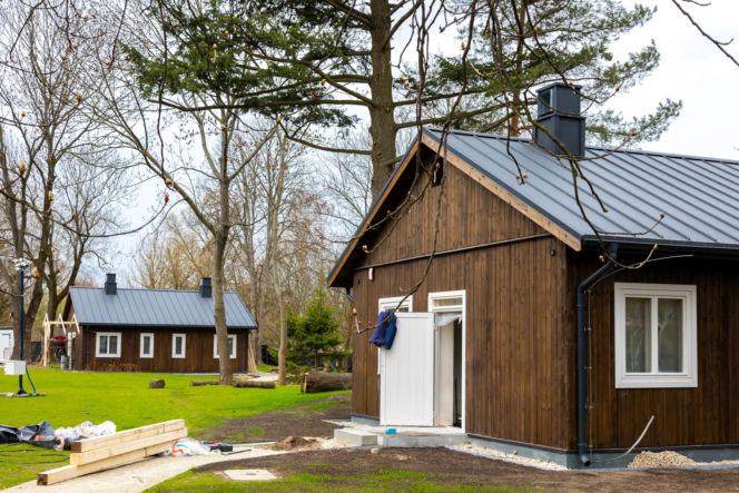 Domki fińskie na Polu Mokotowskim w Warszawie