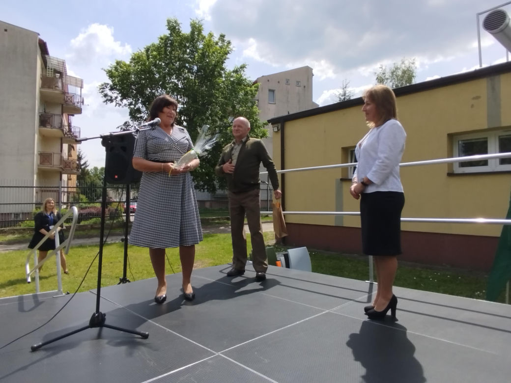 Przez lata ŚDS w Siedlcach działał w dwóch lokalizacjach, teraz już oficjalnie funkcjonuje w jednym miejscu, w budynkach dostosowanych do potrzeb osób z niepełnosprawnościami. 