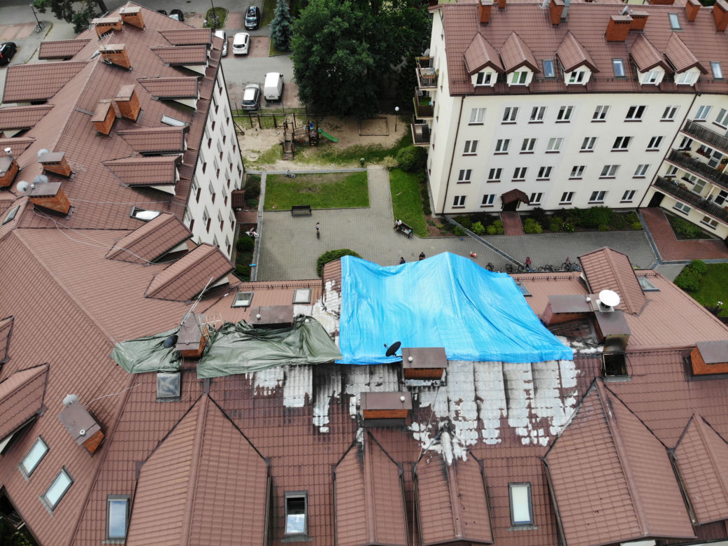 Piorun uderzył w blok i zniszczył nam mieszkania