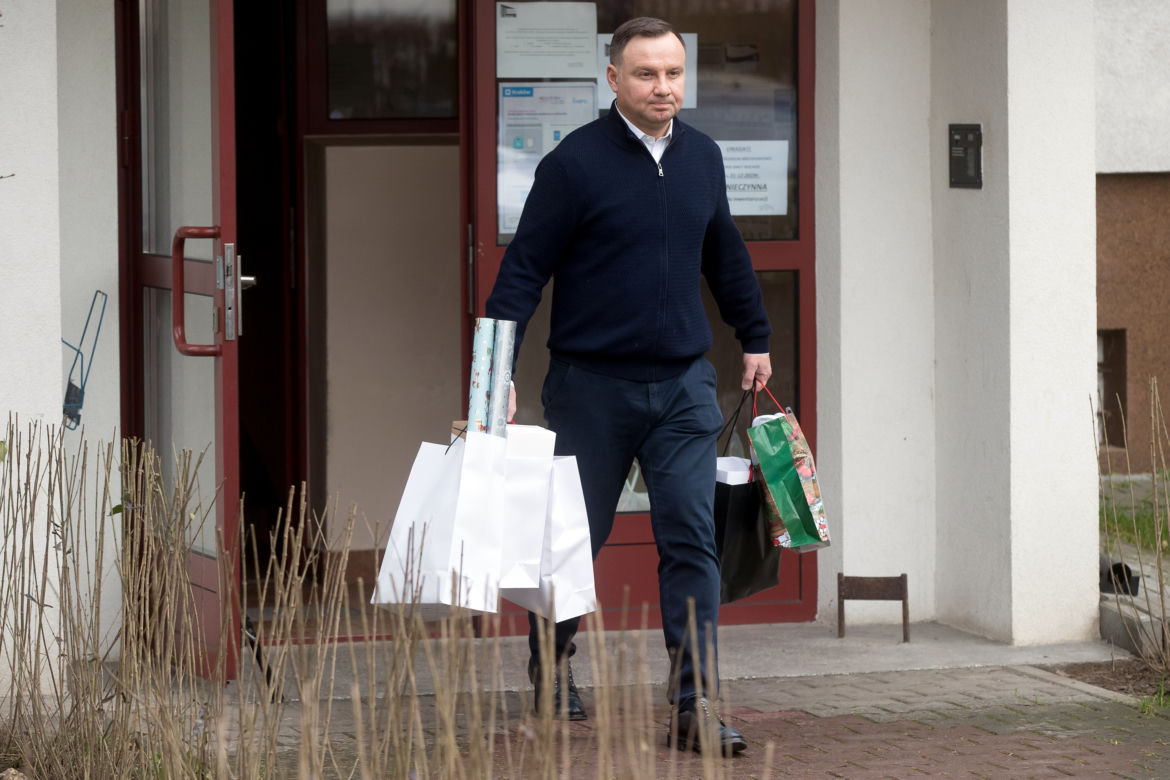 Duda da mieszkanie córce