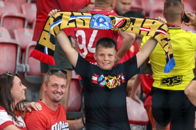 Widzew Łódź - Lech Poznań: Zdjęcia kibiców z meczu 6. kolejki PKO BP Ekstraklasy