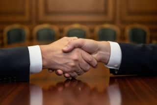 Wizyta Zełenskiego w Sejmie. Co naprawdę działo się za zamkniętymi drzwiami?