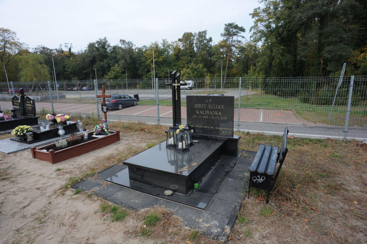 Tak wygląda grób słynnego uwodziciela z czasów PRL, Jerzego Kalibabki