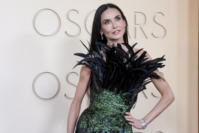 Demi Moore zachwyciła w kreacji na Oscarach. Nie wygląda na 63 lata