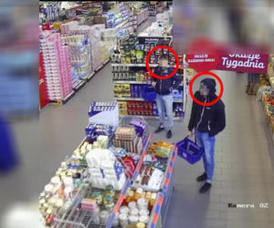 Ukradli whisky z marketu Aldi w Toruniu. Wpadli po publikacji nagrania z monitoringu