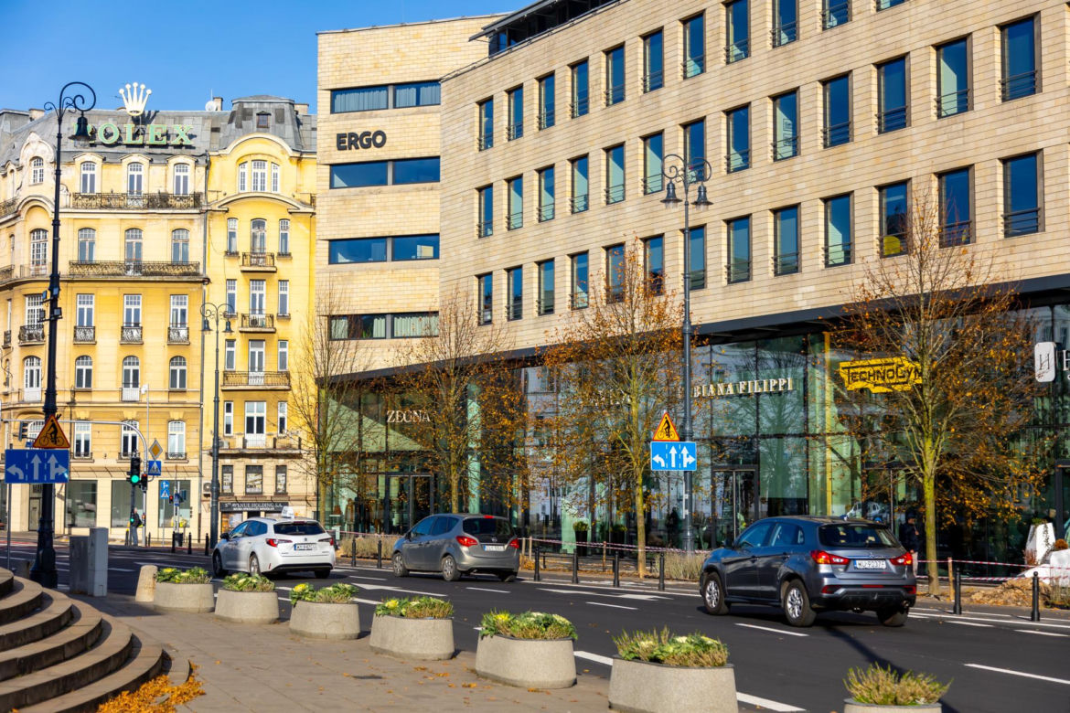 Zmodernizowany Plac Trzech Krzyży