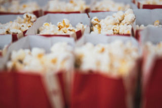 Darmowe kino plenerowe w Warszawie powraca. Oto program seansów na lato