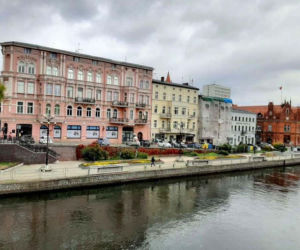 Bydgoszcz:  Pierzeja na Starym Porcie wkrótce w komplecie