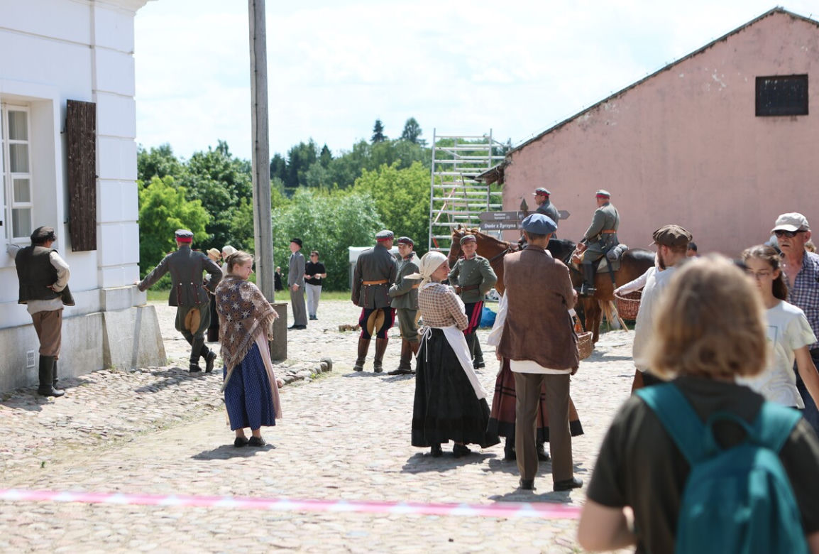 "Sami Swoi. Początek" 