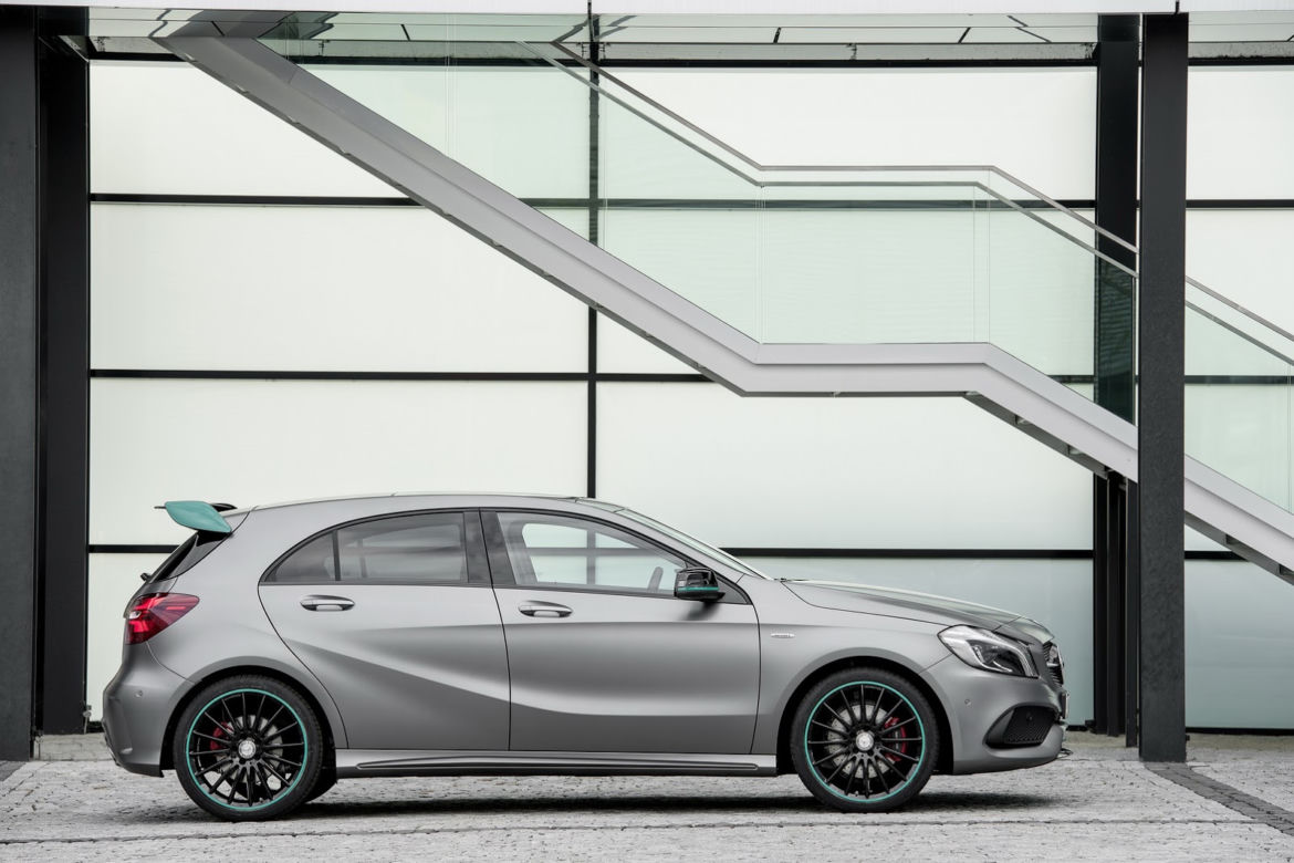 Mercedes-Benz A45 AMG lifting 2016