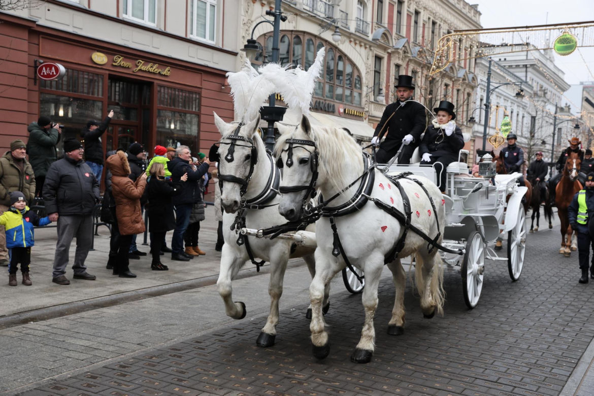 Łódź. Wielka Szarża na Piotrkowskiej w Łodzi, w ramach 33. Finału Wielkiej Orkiestry Świątecznej Pomocy.