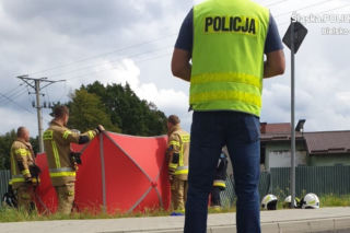 Śląsk: Makabryczna śmierć młodego motocyklisty. Na jezdni został tylko kask