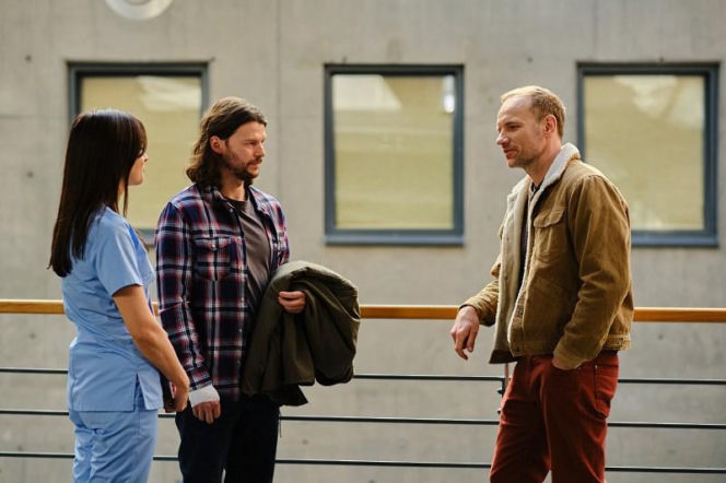 "Pierwsza miłość", odcinek 4201: Kacper znajduje w dokumentacji medycznej Pawła informację, która budzi w nim prawdziwy lęk