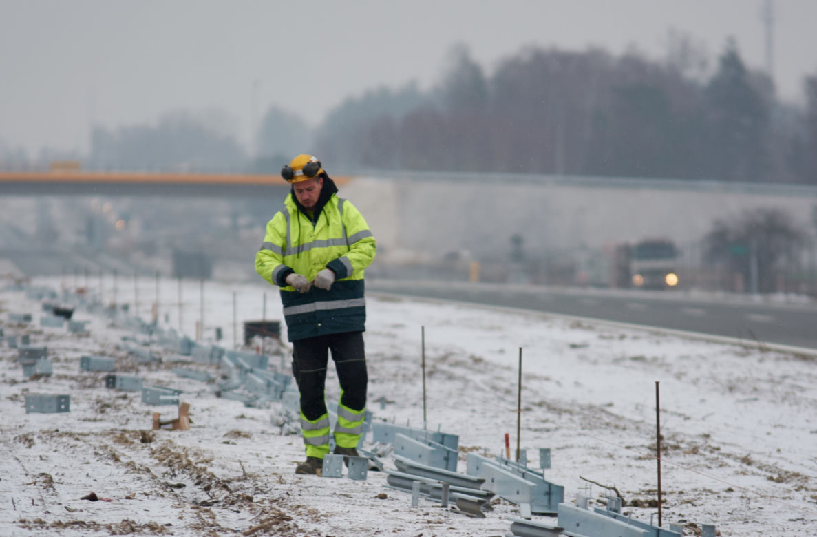 Kolejny odcinek S17 rośnie w oczach. 25 km w 13 minut – po betonie