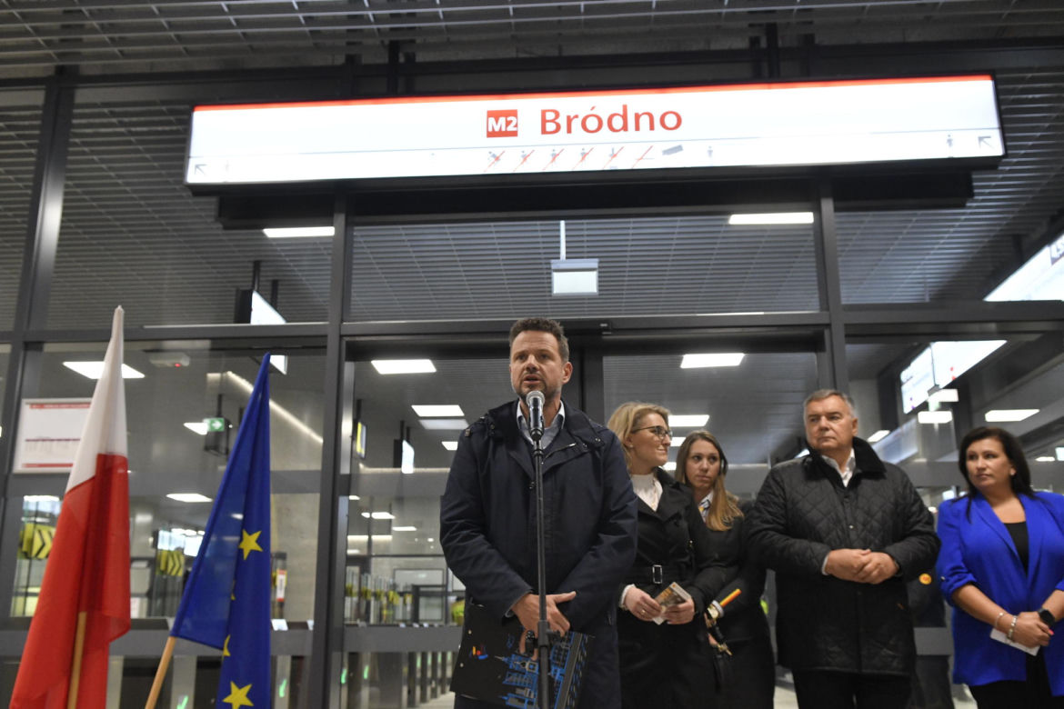 Metro pojechało na Targówek. Tak wyglądało otwarcie nowych stacji