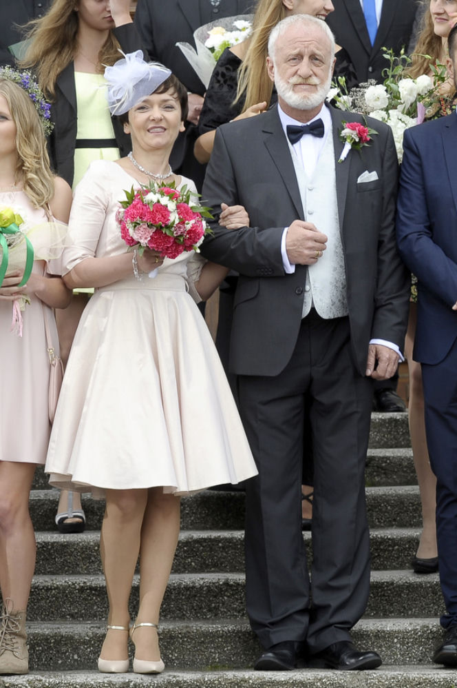 Blondynka 5 sezon. Jasiuna (Izabela Dąbrowska), doktor Fus (Krzysztof Gosztyła)