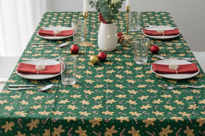 Obrus świąteczny Sinsay