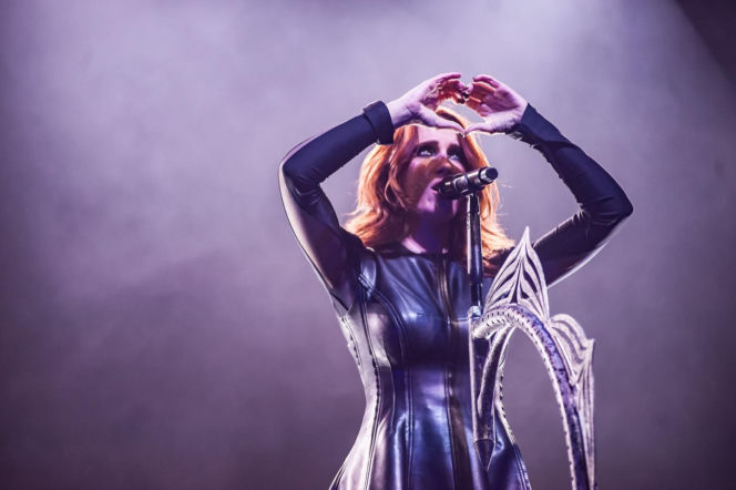 Misternie zaplanowane wizualne widowisko – Epica, Amaranthe i Charlotte Wessels zagrali w Warszawie [RELACJA]