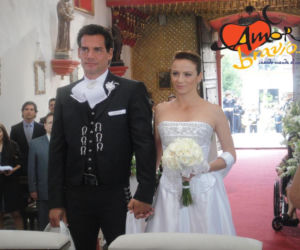 Nieposkromiona miłość (Amor bravio). Daniel /Andres (Cristian de la Fuente), Camila (Silvia Navarro)