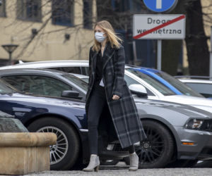 Kinga Duda bez maseczki