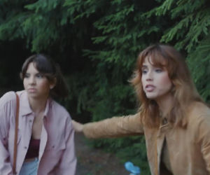 M jak miłość, odcinek 1904. Aneta (Ilona Janyst), Kama (Michalina Sosna)