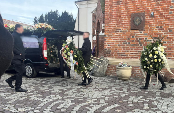 Pogrzeb braci, którzy zginęli w katastrofie śmigłowca pod Rzeszowem