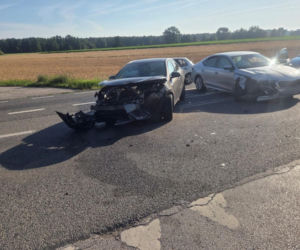 Spotkanie kobiet na skrzyżowaniu. Dwie kierujące trafiły do szpitala