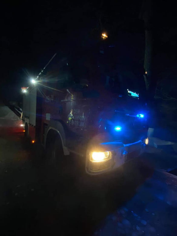 HORROR w Koniakowie. Ciągnik zgniótł rolnika! Mężczyzna jest połamany [ZDJĘCIA]