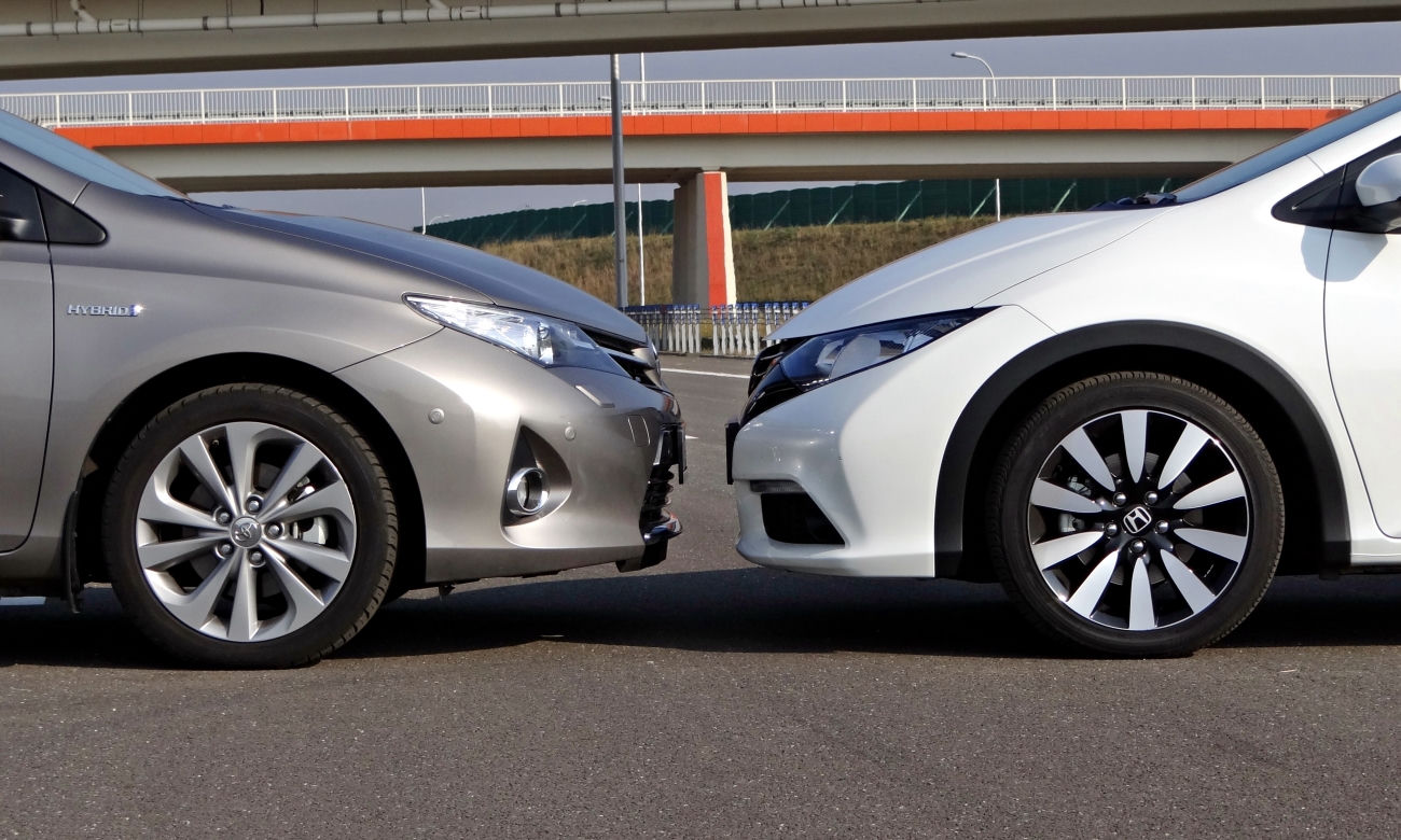 Toyota Auris Touring Sports vs. Honda Civic Tourer