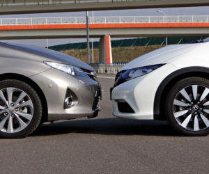 Toyota Auris Touring Sports vs. Honda Civic Tourer