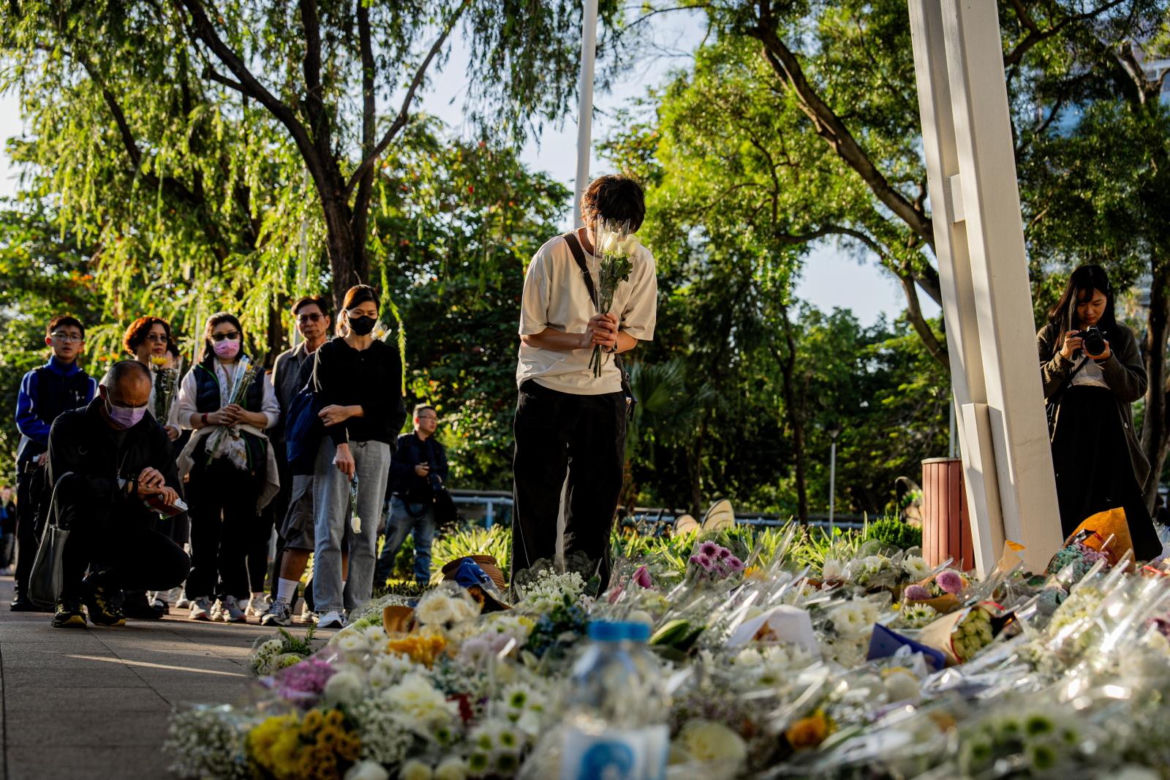 Hongkong pogrążony w żałobie po tragicznym pożarze wieżowców. Liczba ofiar wzrosła do 146