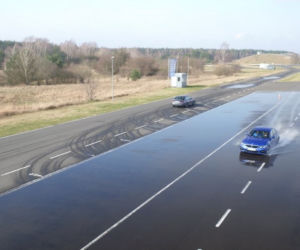 Policjanci ćwiczyli dynamiczną jazdę w samochodach BMW