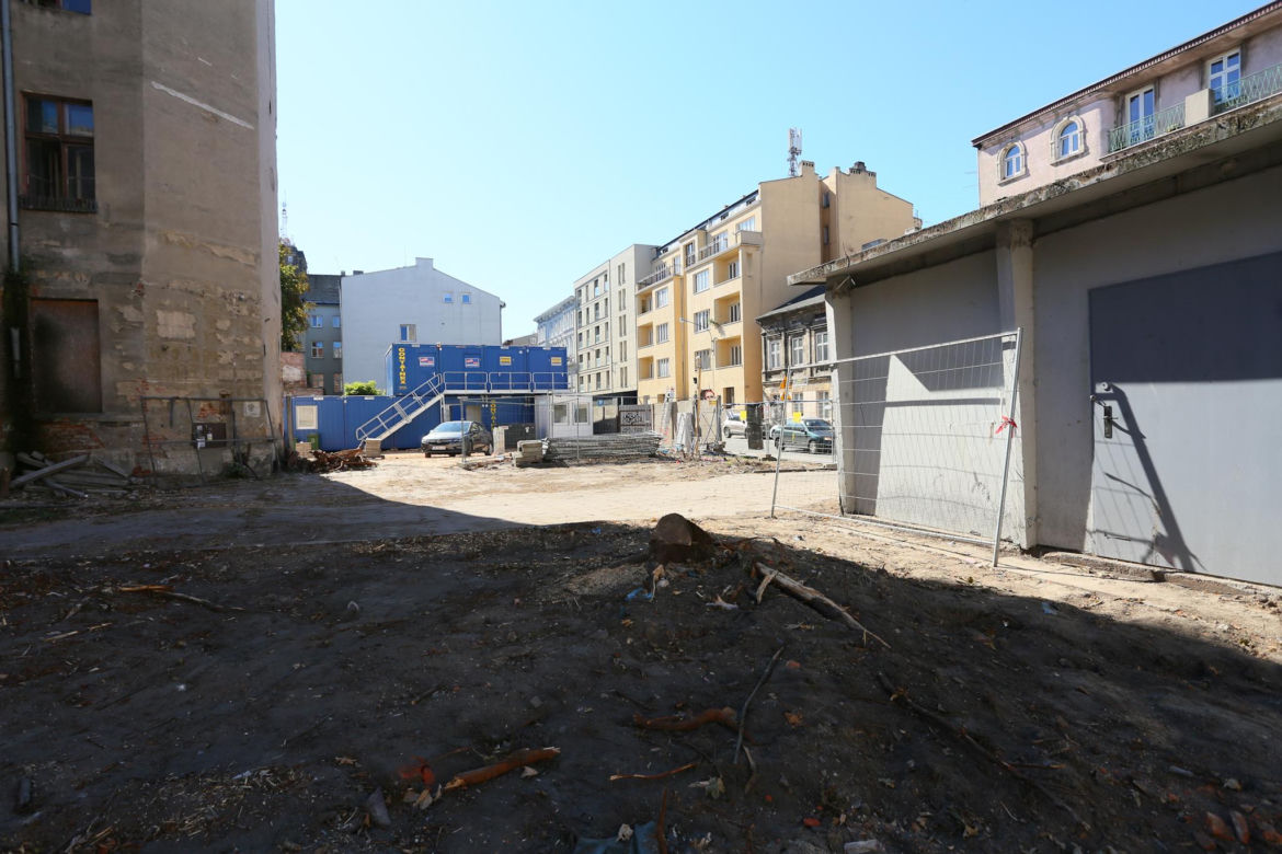 W centrum Łodzi powstają nowe wielopoziomowe parkingi