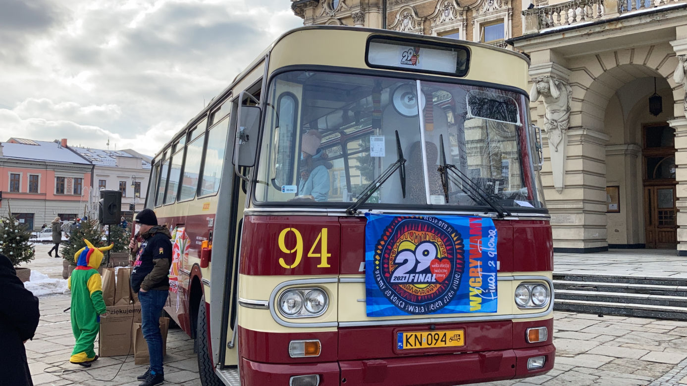 Podczas sądeckiego finału WOŚP można przejechać się zabytkowym autobusem