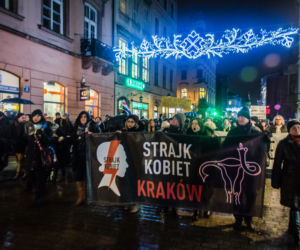 Nie mów mi, co mam robić. Protest kobiet w Krakowie [GALERIA ZDJĘĆ, AUDIO]