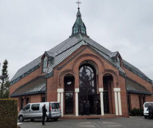 Pogrzeb milionera Karola Kani ze Śląska, który zginął  w katastrofie lotniczej w Pszczynie