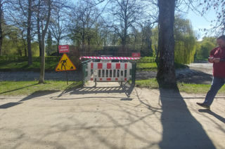  Jeden z mostków zamojskiego parku  jest nieczynny. Trwa jego remont