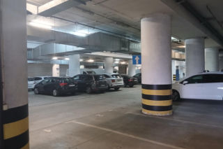 Parking podziemny pod Placem Defilad w Warszawie