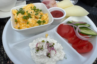 Kolacje PRL – co naprawdę jadano wieczorem w polskich domach