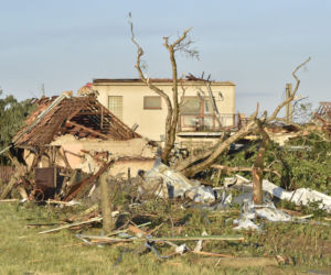 Tornado zdemolowało Czechy! Setki rannych i zniszczonych domów. Zdjęcia szokują