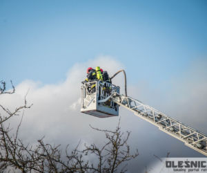 Groźny pożar pod Oleśnicą