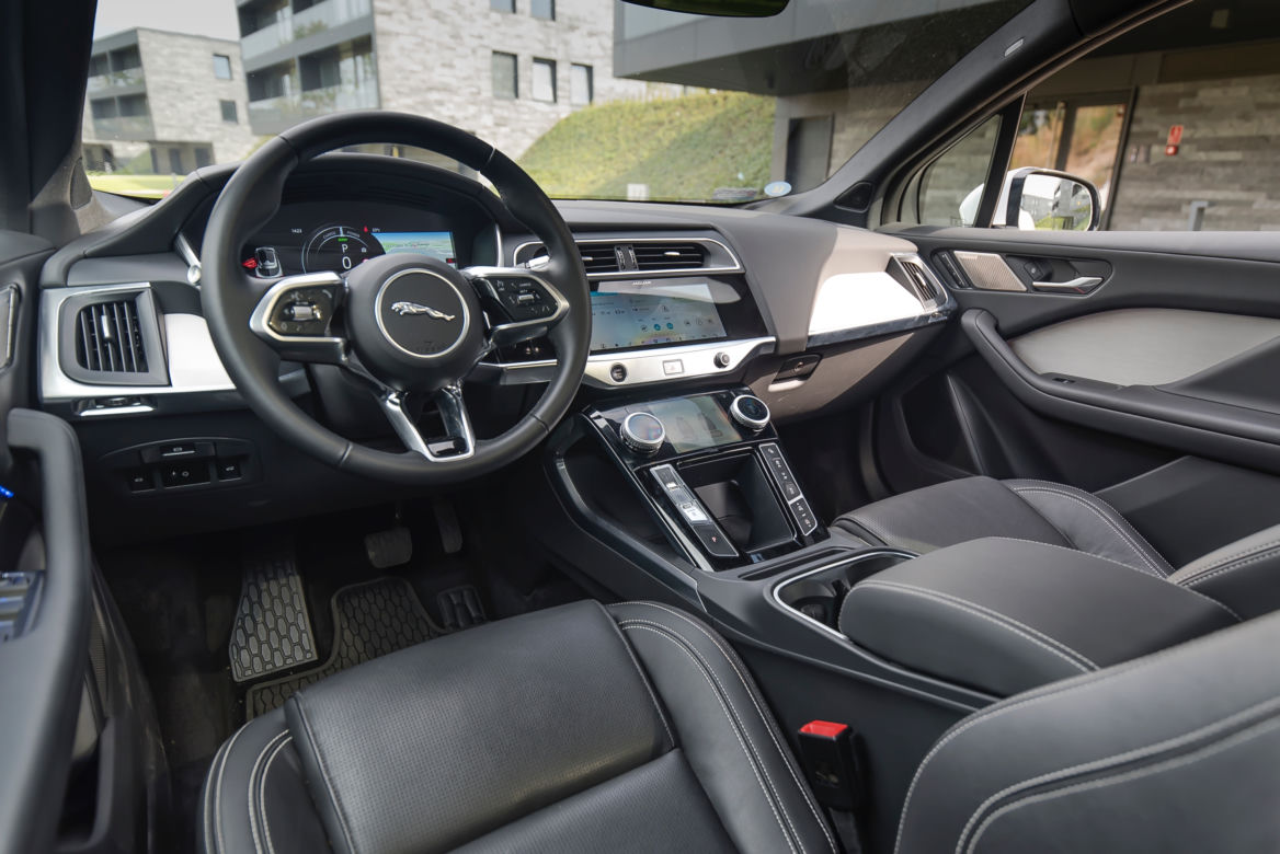 Jaguar I-Pace EV400 AWD HSE