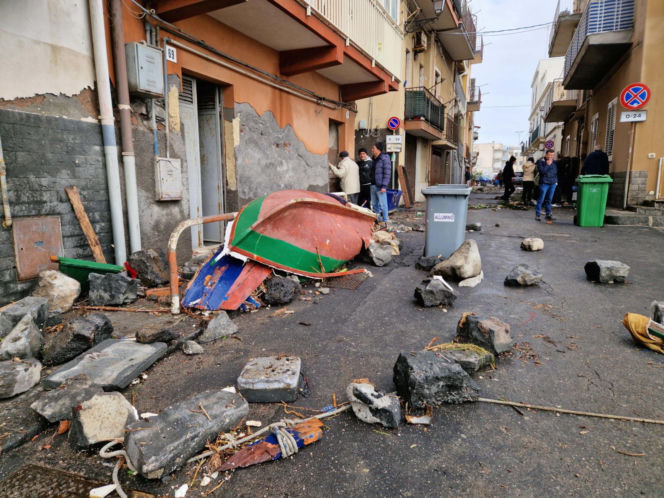 Cyklon Harry pustoszy południe Włoch. Ambasada RP w Rzymie wydała apel do Polaków!