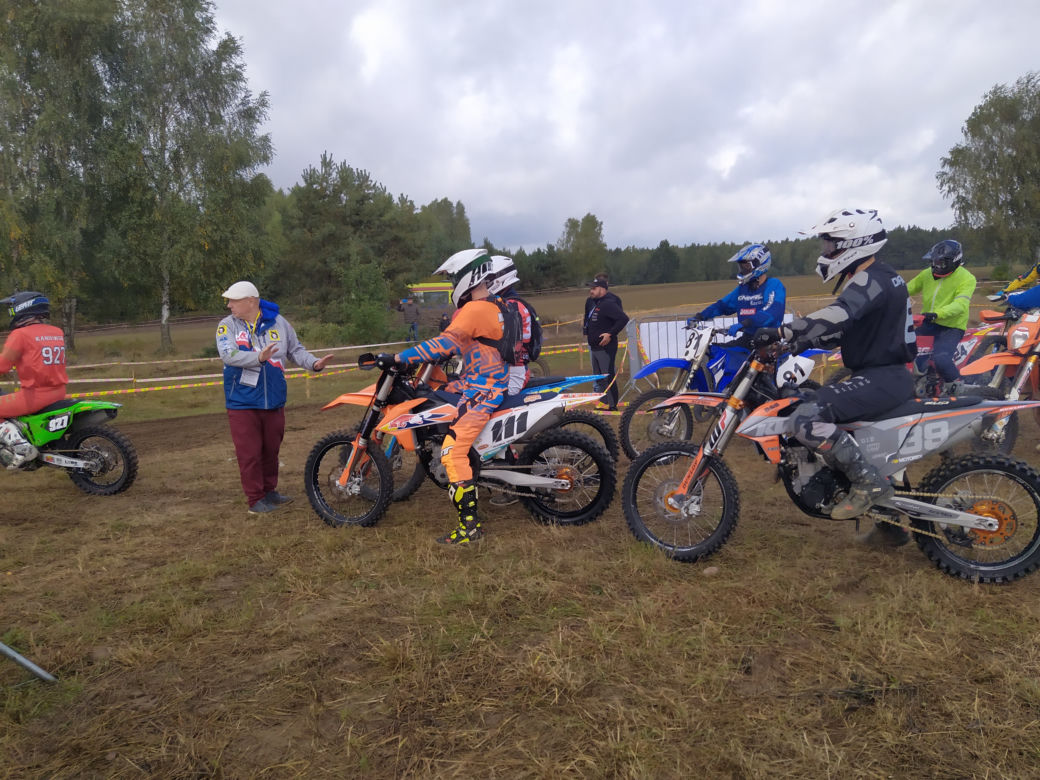 ZOBACZ ZDJĘCIA z III rundy mistrzostw okręgu warszawskiego Cross Country w Czerniejewie