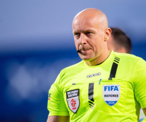 Szymon Marciniak pod ostrzałem za brak kartki dla Messiego. FIFA zabiera głos!