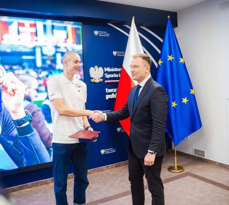Władimir Semirunnij z polskim obywatelstwem