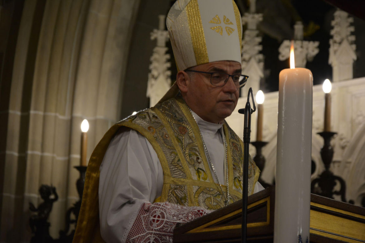 Konsekracja dziewic w katedrze na Wawelu. Biskup wręczył Marcie i Krystynie obrączki