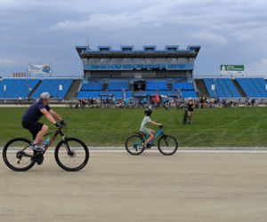 Rowerowa Stolica Polski - kręcili kilometry na stadionie w Lesznie