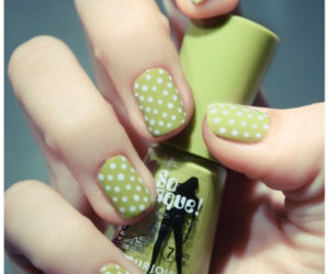 manicure, paznokcie, manicure w kropki, lakier do paznokci