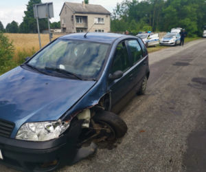 Łódzkie: Pojechał po chleb, spowodował kolizję. WYDMUCHAŁ 4 PROMILE!